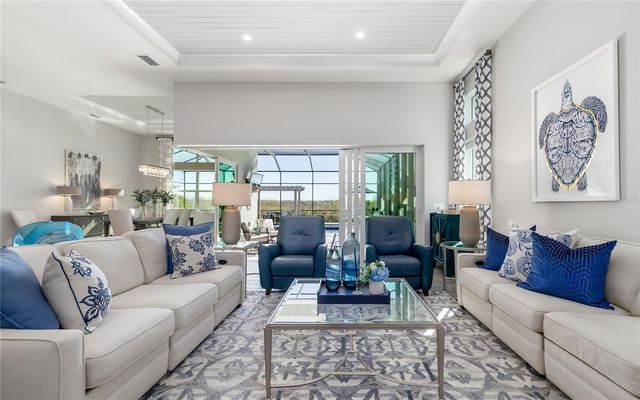 8362 REDONDA LOOP, Bradenton, FL 34202