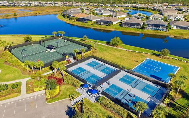 8362 REDONDA LOOP, Bradenton, FL 34202