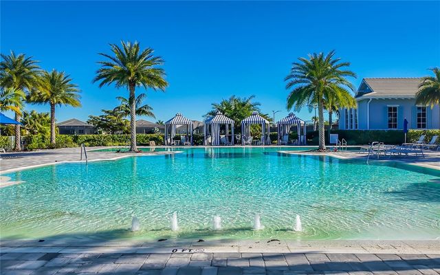 8362 REDONDA LOOP, Bradenton, FL 34202