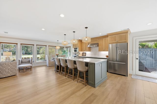 28 Pine Island Rd, Hilton Head Island, SC 29928