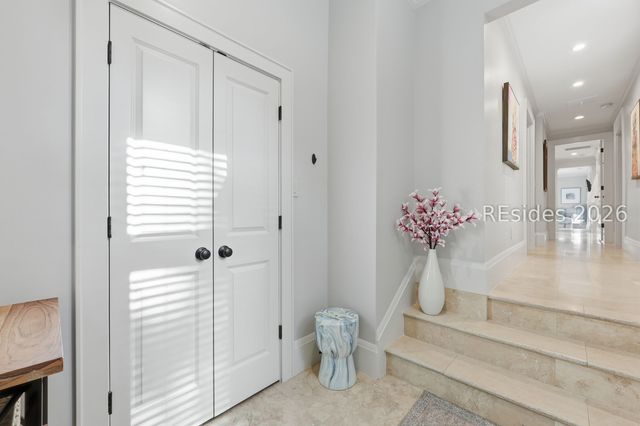 28 Pine Island Rd, Hilton Head Island, SC 29928