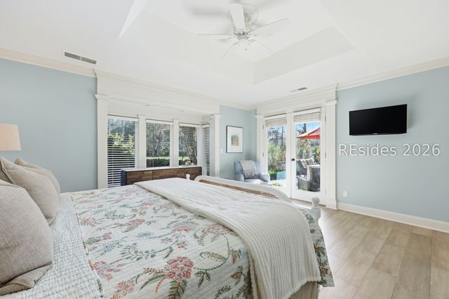 28 Pine Island Rd, Hilton Head Island, SC 29928