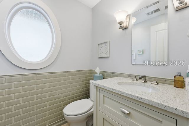 28 Pine Island Rd, Hilton Head Island, SC 29928