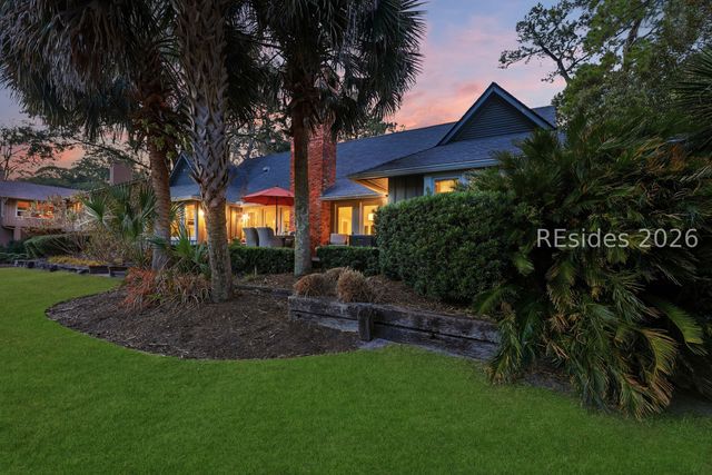 28 Pine Island Rd, Hilton Head Island, SC 29928