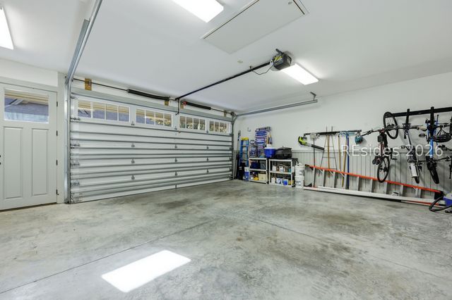 28 Pine Island Rd, Hilton Head Island, SC 29928