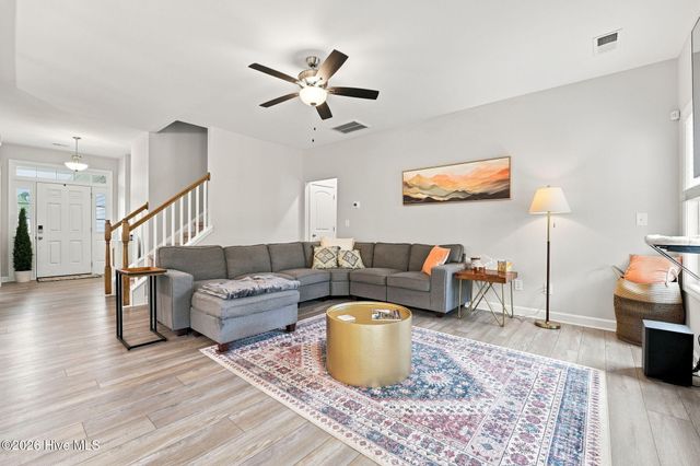 201 Rough Ridge Trail, Aberdeen, NC 28315