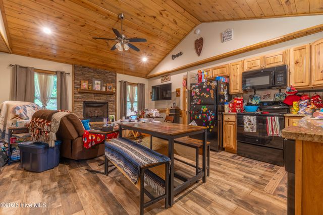 40 Refuge Ridge Road, Murphy, NC 28906