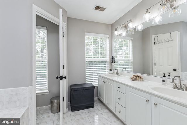 42753 STADLER LN, Chantilly, VA 20152