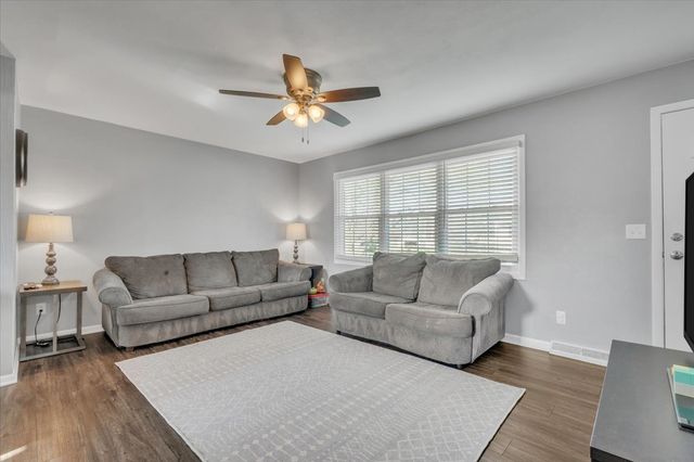 514 12th Avenue, Hampton, IL 61256
