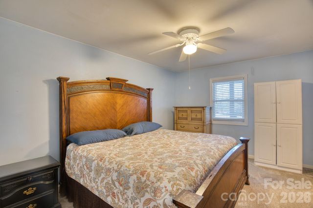 46 Wahuhu Court, Brevard, NC 28712