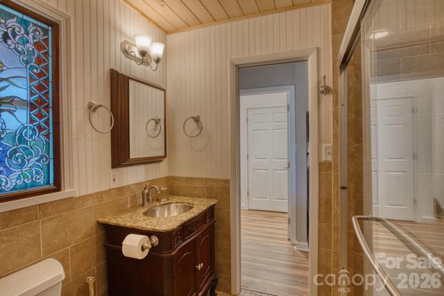 46 Wahuhu Court, Brevard, NC 28712