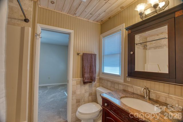 46 Wahuhu Court, Brevard, NC 28712