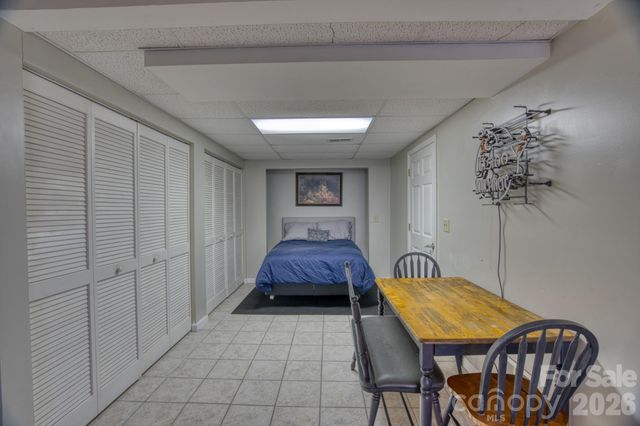 46 Wahuhu Court, Brevard, NC 28712
