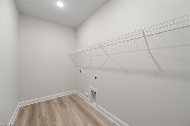 859 Brooklet Court, Winston-salem, NC 27127