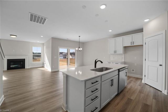 859 Brooklet Court, Winston-salem, NC 27127