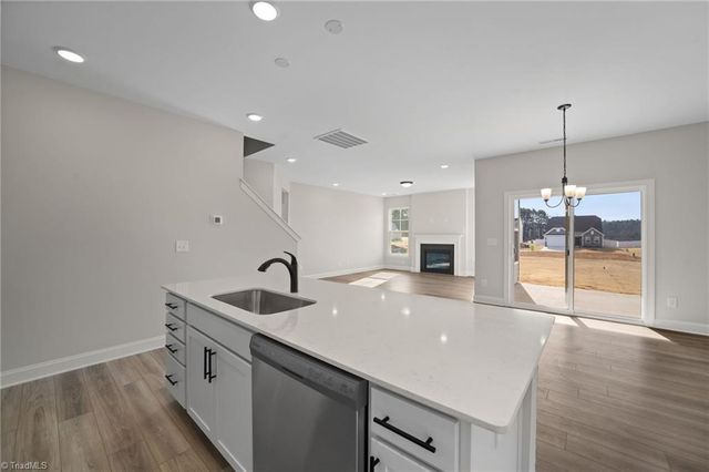 859 Brooklet Court, Winston-salem, NC 27127