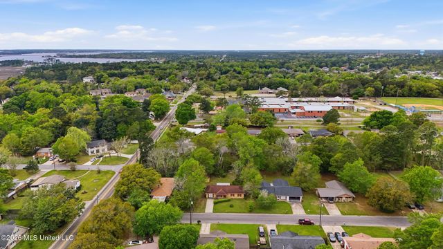 103 Forest Drive, D'iberville, MS 39540