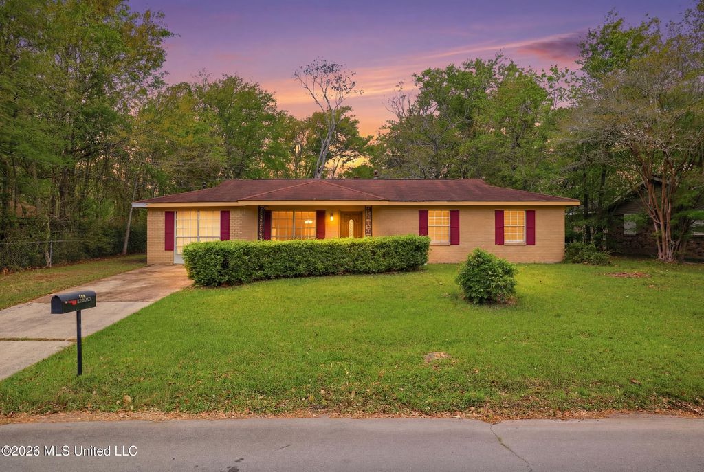 103 Forest Drive, D'iberville, MS 39540