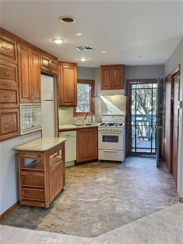 12833 Landale Street, Studio City, CA 91604