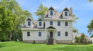 145 West STREET, Lake Geneva, WI 53147