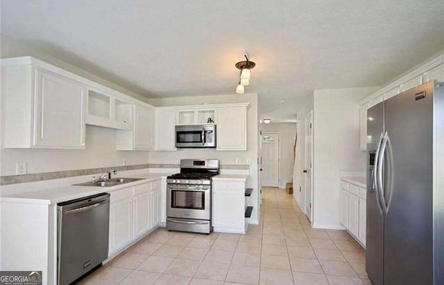 1163 Ozora Farms Court, Loganville, GA 30052