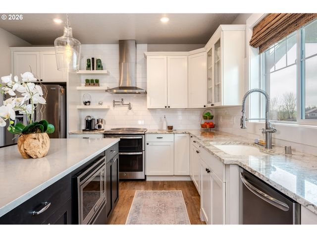 701 Nw 184TH St, Ridgefield, WA 98642