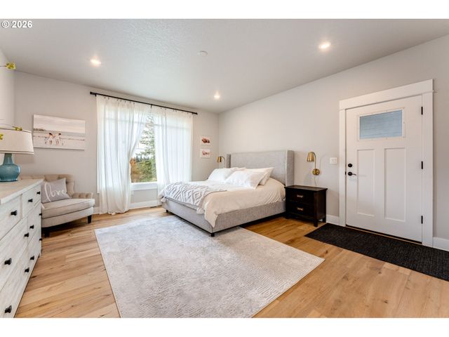 701 Nw 184TH St, Ridgefield, WA 98642