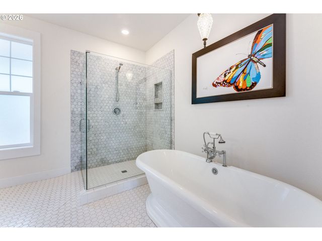 701 Nw 184TH St, Ridgefield, WA 98642