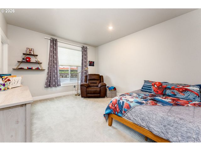 701 Nw 184TH St, Ridgefield, WA 98642