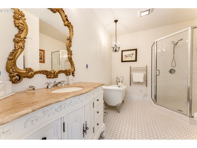 701 Nw 184TH St, Ridgefield, WA 98642