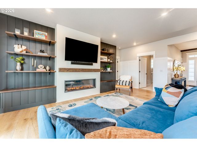 701 Nw 184TH St, Ridgefield, WA 98642