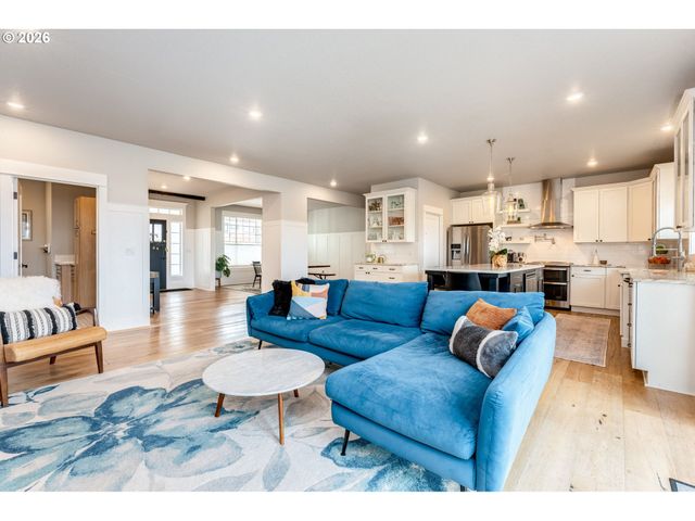 701 Nw 184TH St, Ridgefield, WA 98642