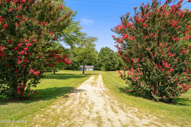 150 Kader Merritt Road, Rose Hill, NC 28458
