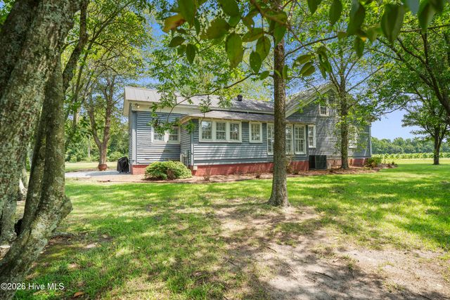 150 Kader Merritt Road, Rose Hill, NC 28458