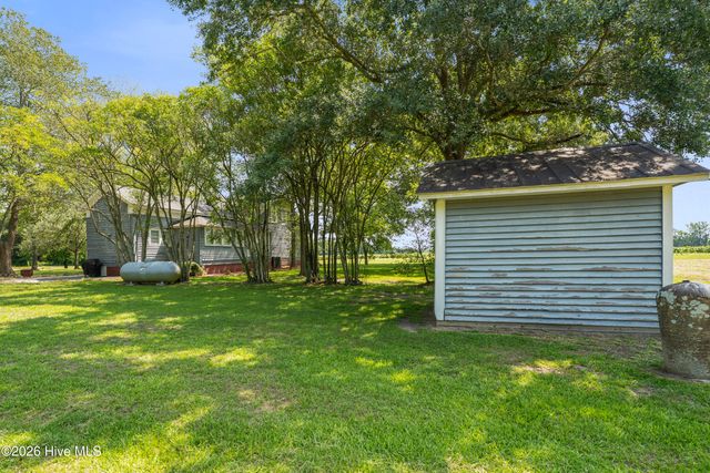 150 Kader Merritt Road, Rose Hill, NC 28458