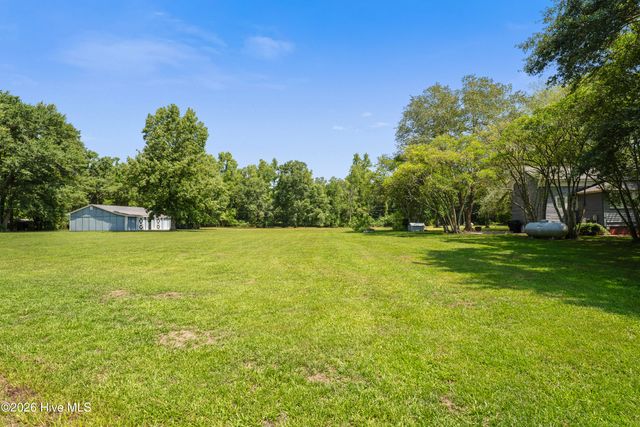 150 Kader Merritt Road, Rose Hill, NC 28458