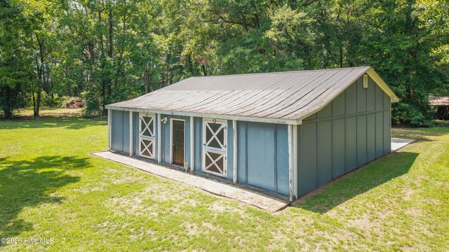 150 Kader Merritt Road, Rose Hill, NC 28458