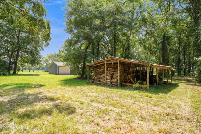 150 Kader Merritt Road, Rose Hill, NC 28458