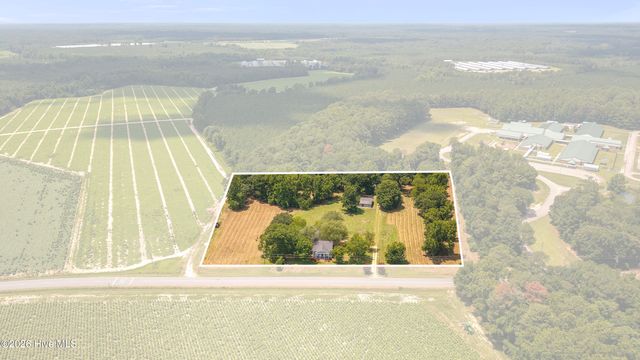 150 Kader Merritt Road, Rose Hill, NC 28458