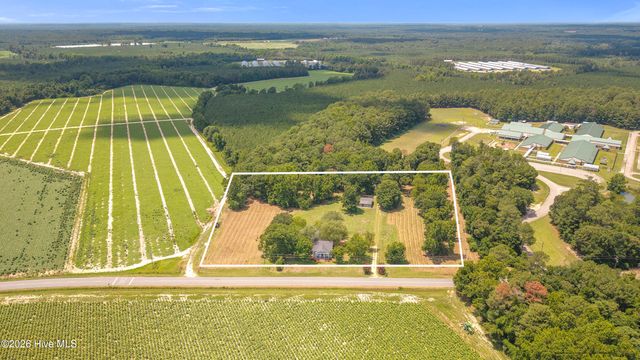 150 Kader Merritt Road, Rose Hill, NC 28458
