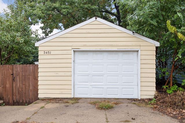 3451 2nd Street NE, Minneapolis, MN 55418