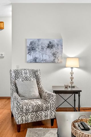 600 S Kiowa Court, Strafford, MO 65757