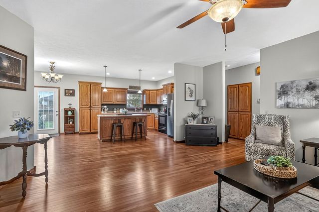 600 S Kiowa Court, Strafford, MO 65757