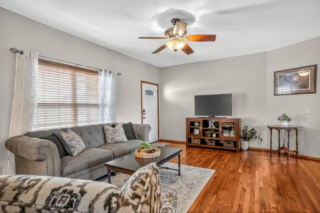 600 S Kiowa Court, Strafford, MO 65757