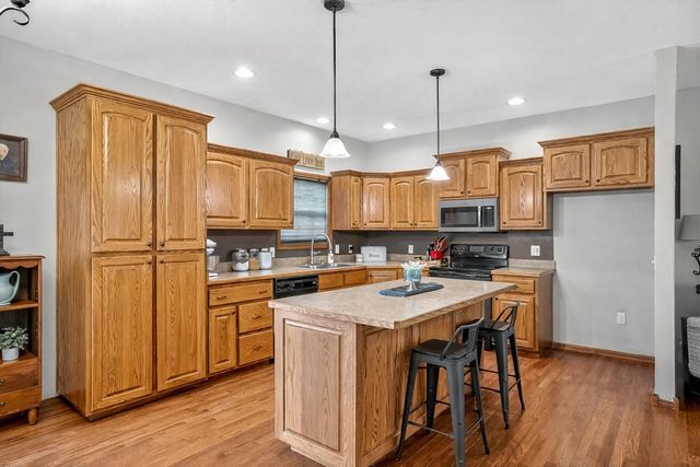 600 S Kiowa Court, Strafford, MO 65757