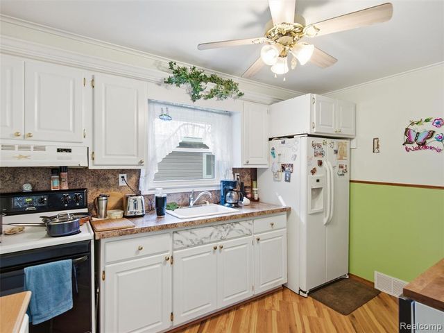 27668 Moran Street, Harrison Twp, MI 48045