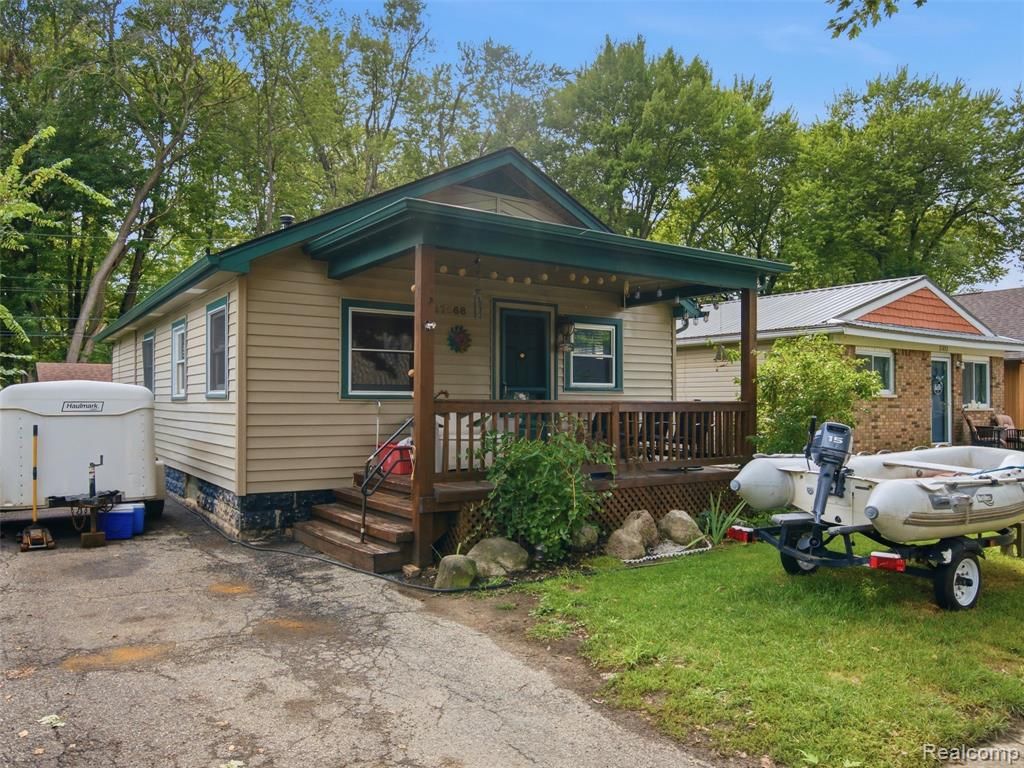 27668 Moran Street, Harrison Twp, MI 48045