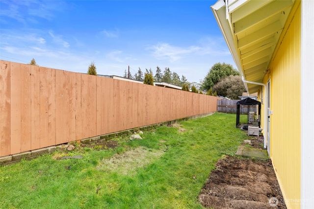 2602 Dodge Street NE, Bremerton, WA 98310