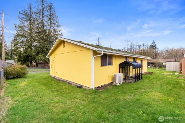 2602 Dodge Street NE, Bremerton, WA 98310