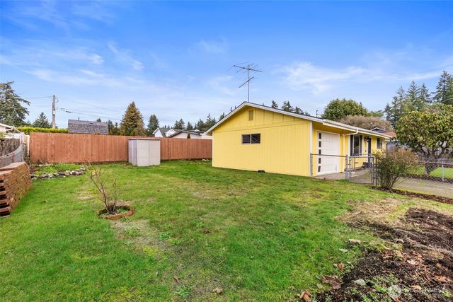 2602 Dodge Street NE, Bremerton, WA 98310